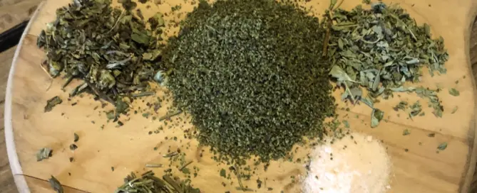 Nettle Seed Sprinkle